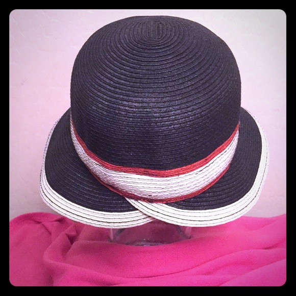 ONLY 1! Calvin Klein Straw Sun Hat - Picture 7 of 11